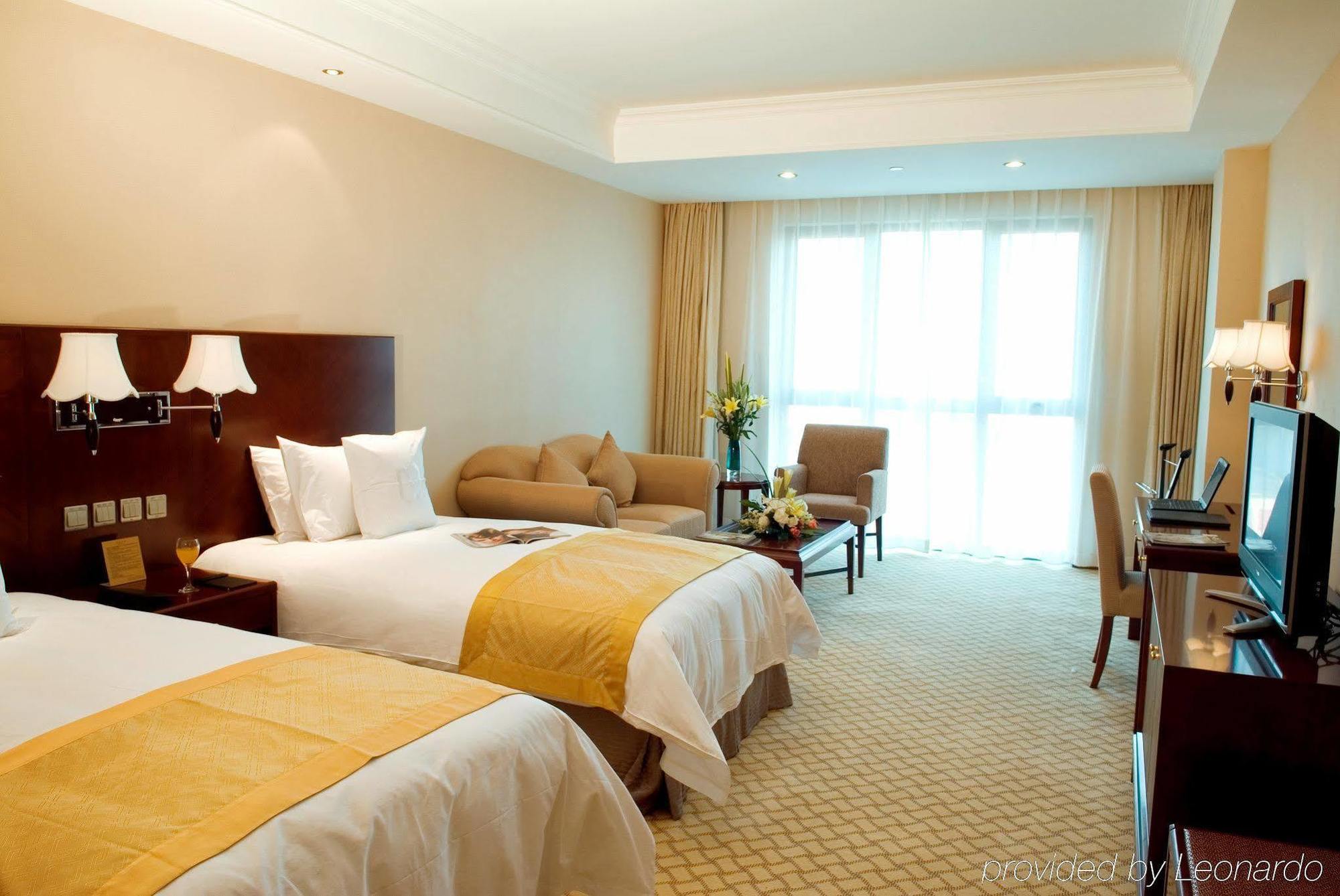 Beijing Schonbrunn Hotel Room photo